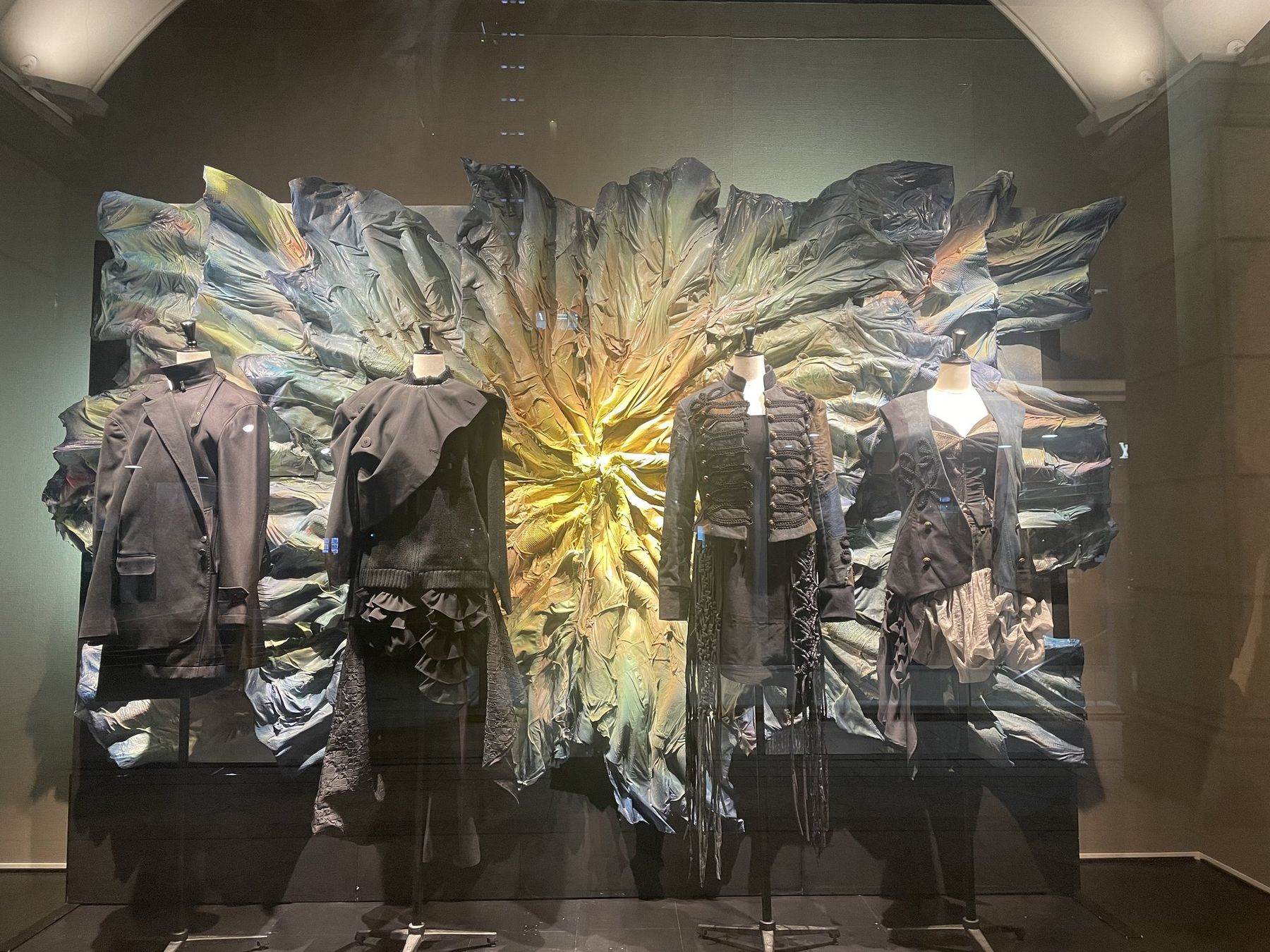 RE:CREATE AWARD SAPPORO 2026 — ウィンドウ・インスタレーション 01